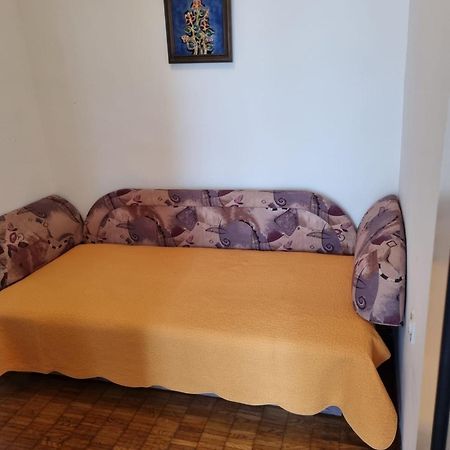 Apartman On The Beach - Nemira, Omis Apartamento Exterior foto