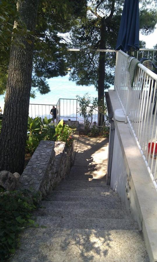Apartman On The Beach - Nemira, Omis Apartamento Exterior foto