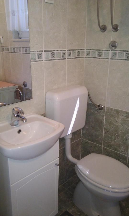 Apartman On The Beach - Nemira, Omis Apartamento Exterior foto